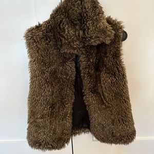 Faux fur vest size xs